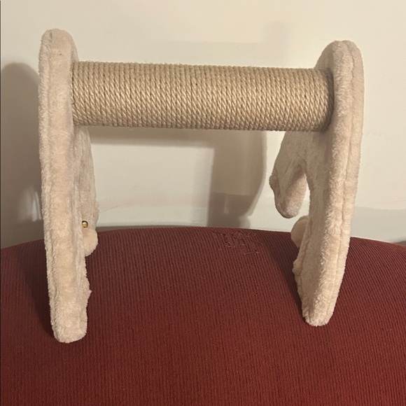 Whisker City Cat Scratching Post – Plush Beige Arch with Sisal Rope Center - Picture 1 of 4
